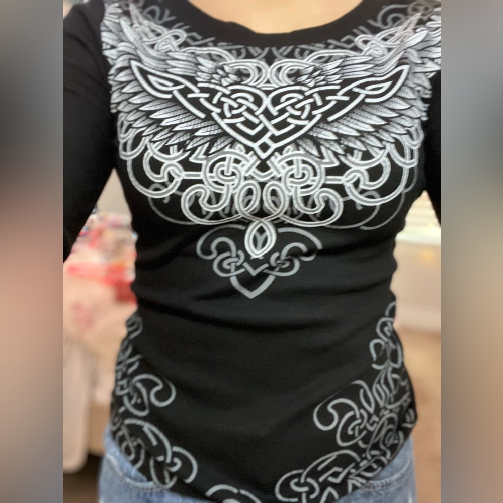 black patterned long sleeved top